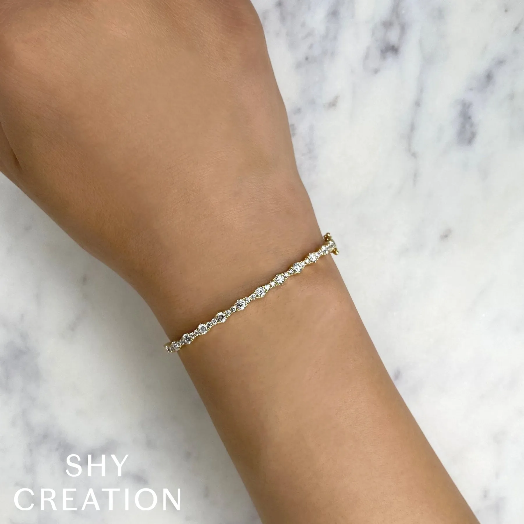 1.30CT DIAMOND BANGLE SC22008806ZS