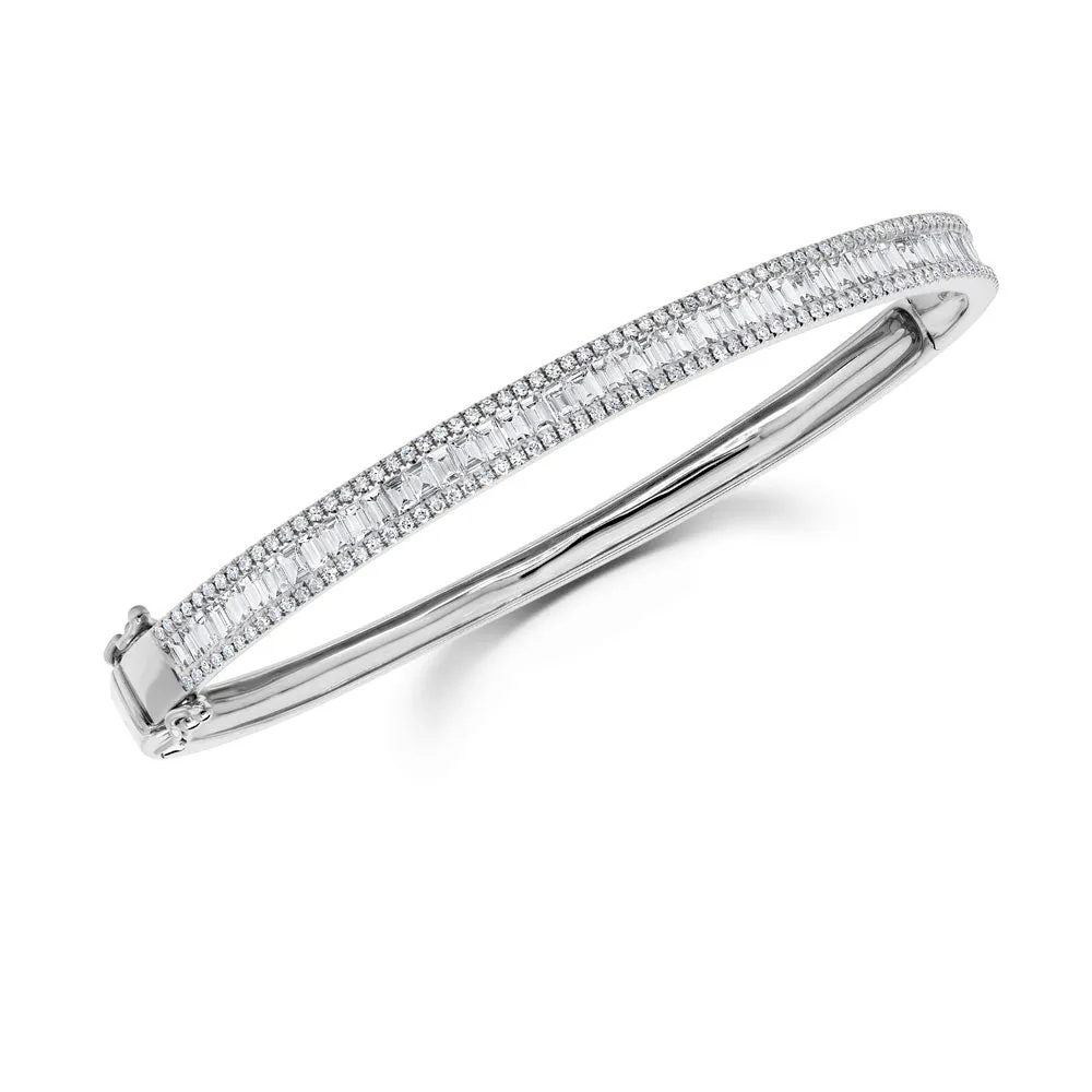 1.74CT DIAMOND BAGUETTE BANGLE SC55004920ZS