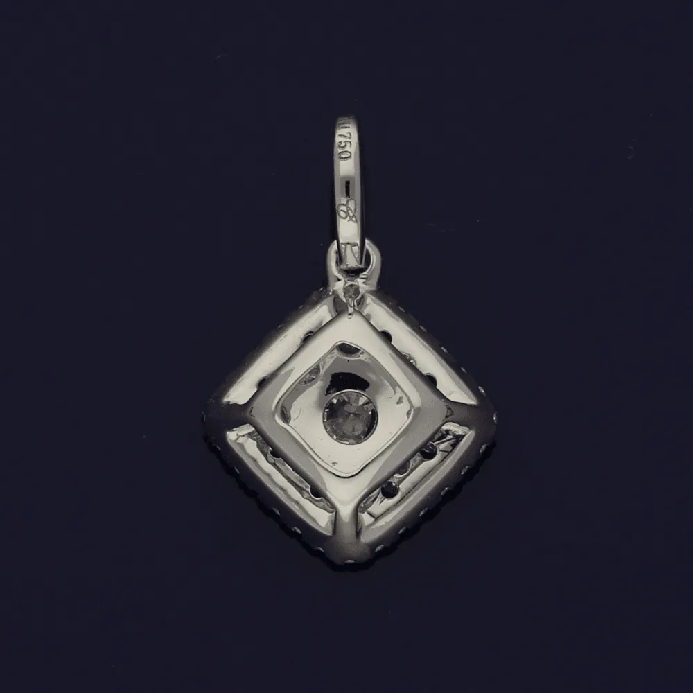 18ct White Gold 0.50ct Diamond Cluster Pendant
