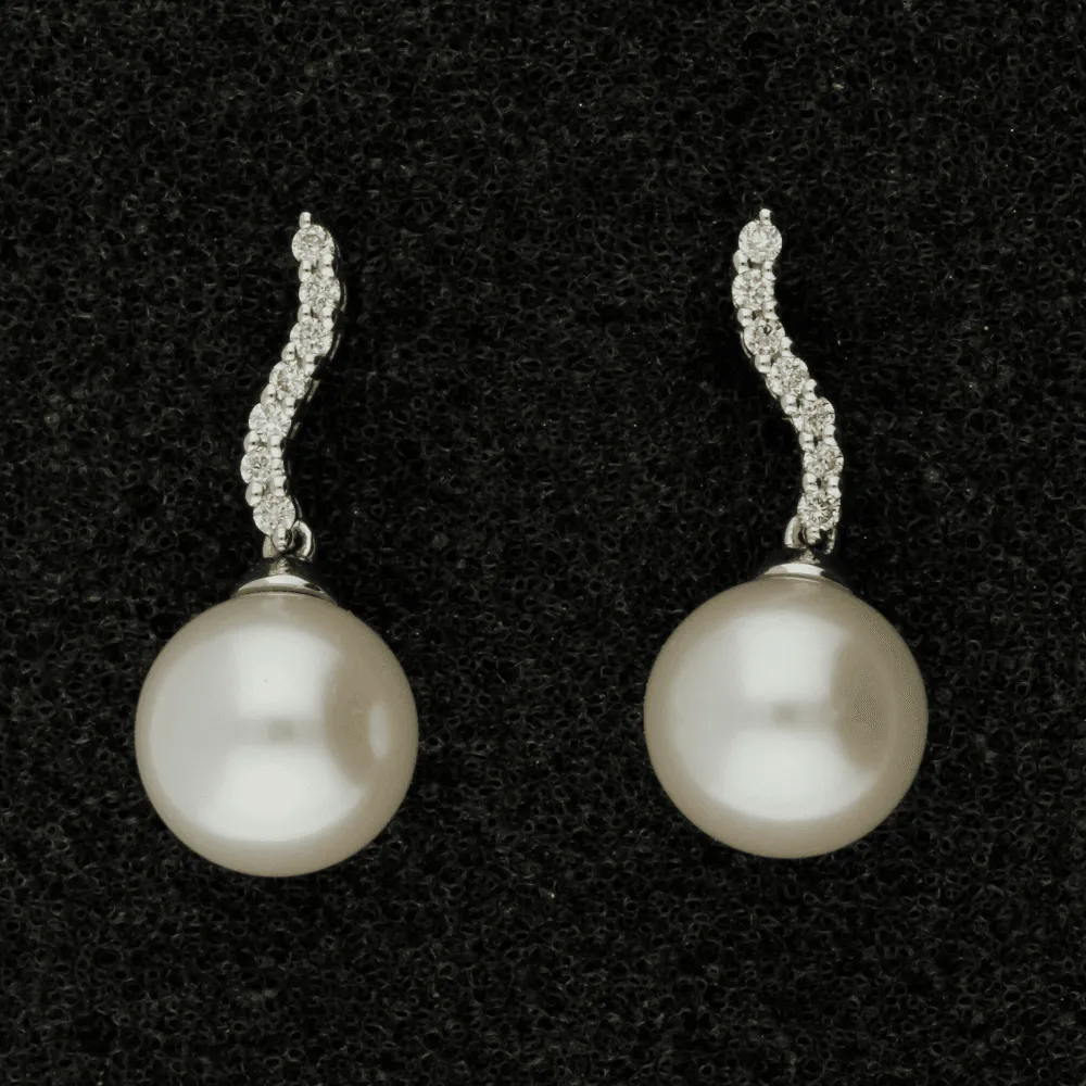 18ct White Gold 8-8.5mm Freshwater Pearl & Diamond Drop Earrings
