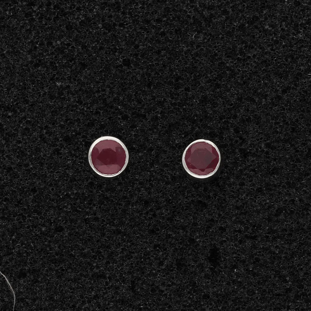 18ct White Gold Ruby Bezel Set Stud Earrings