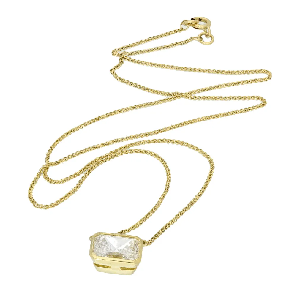 18ct Yellow Gold Laboratory-Grown Diamond 2.7ct Radiant Cut Necklace
