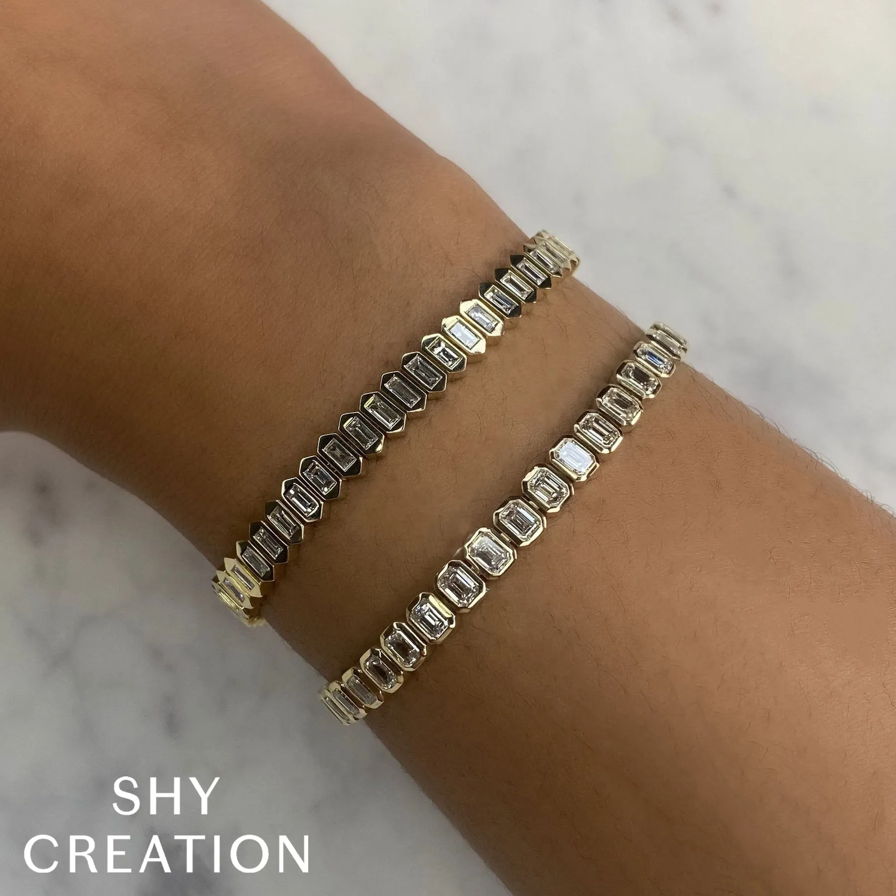 3.25CT DIAMOND BAGUETTE TENNIS BRACELET SC22008689