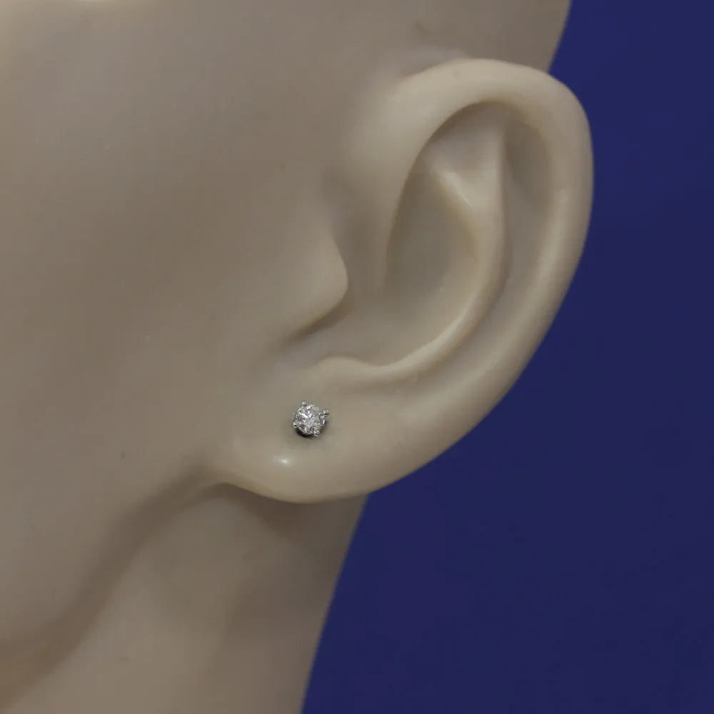 9ct White Gold 0.20ct Diamond Stud Earrings