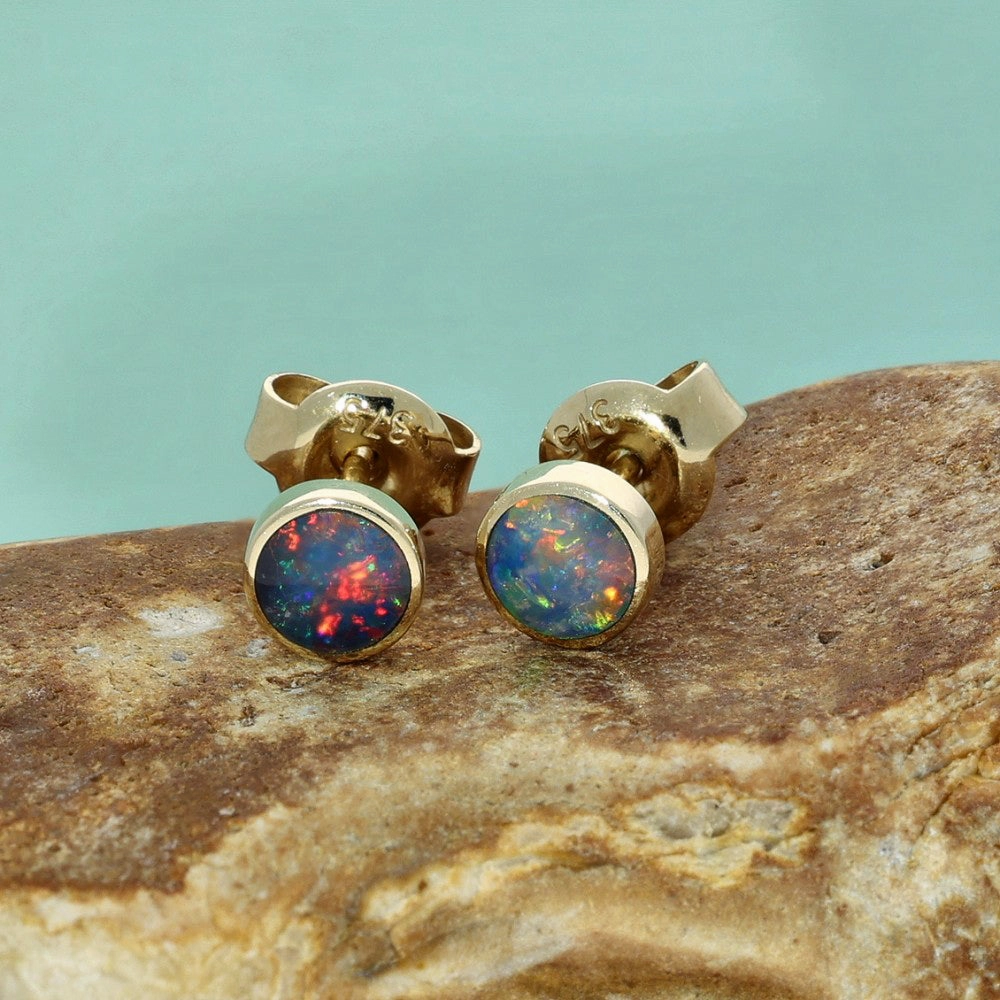 9ct Yellow Gold Opal Doublet 5mm Stud Earrings