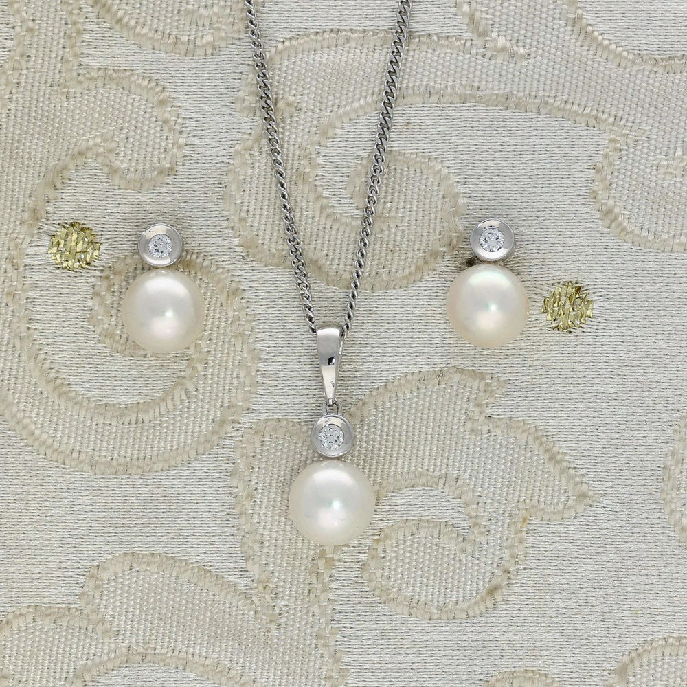 Akoya Pearl & Bezel Set Diamond 18ct White Gold Earrings