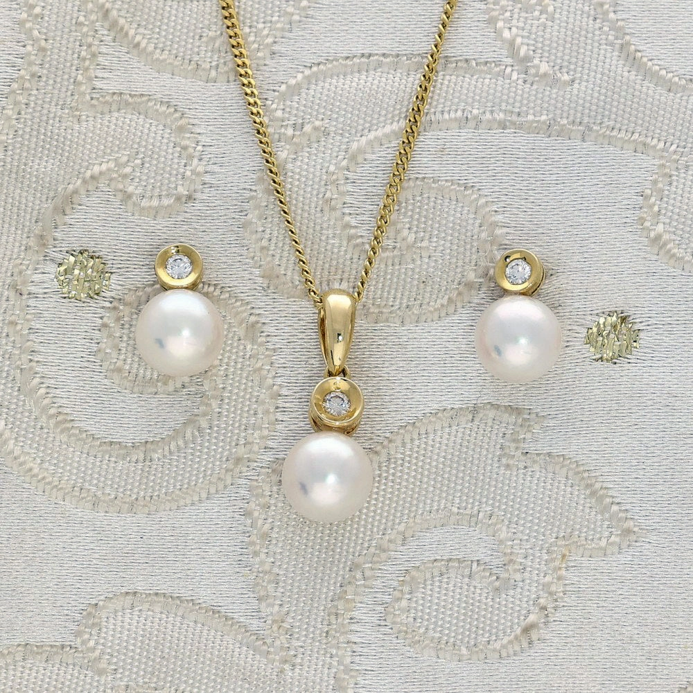 Akoya Pearl & Bezel Set Diamond 18ct Yellow Gold Earrings