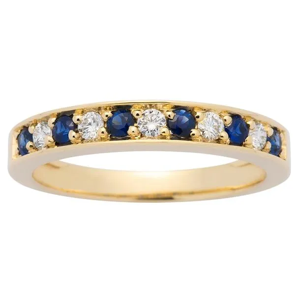 Alliance en or jaune sertie de diamants et de saphirs.
