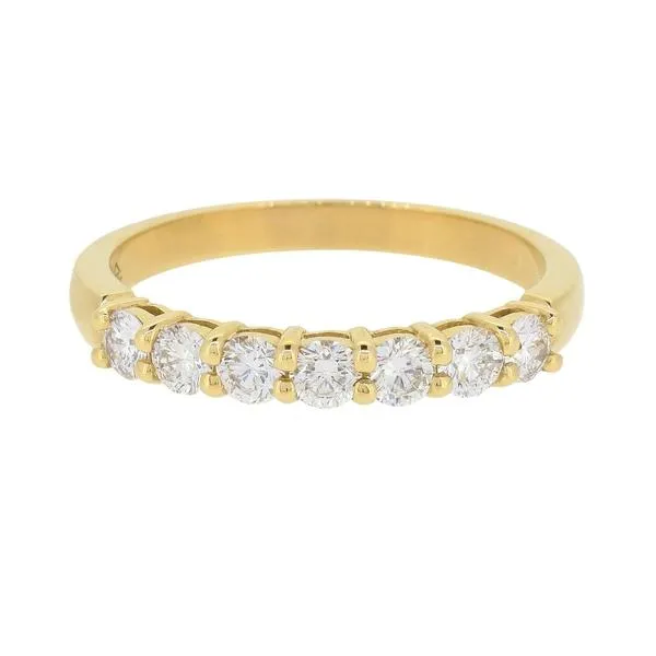 Alliance or jaune sertie de diamants.