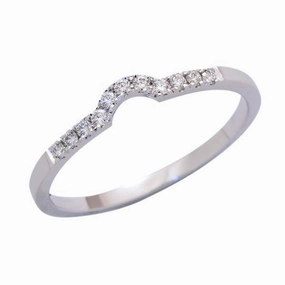 Alliance en or blanc 18 cts sertie de diamants