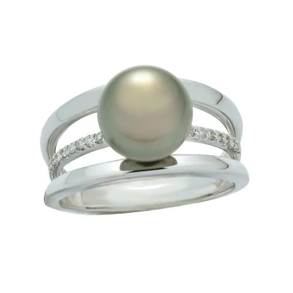 Bague en or blanc sertie de diamants et perle de Tahiti