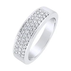 Bague en or blanc sertie de diamants.