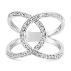 Bague en or blanc sertie de diamants.