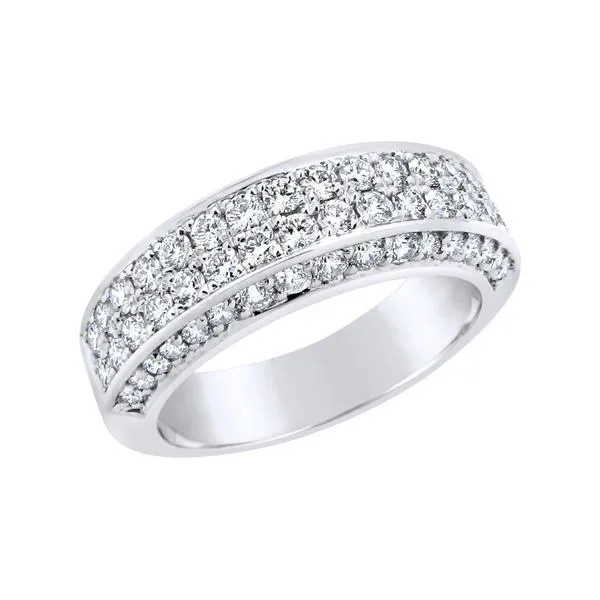 Bague en or blanc sertie de diamants.