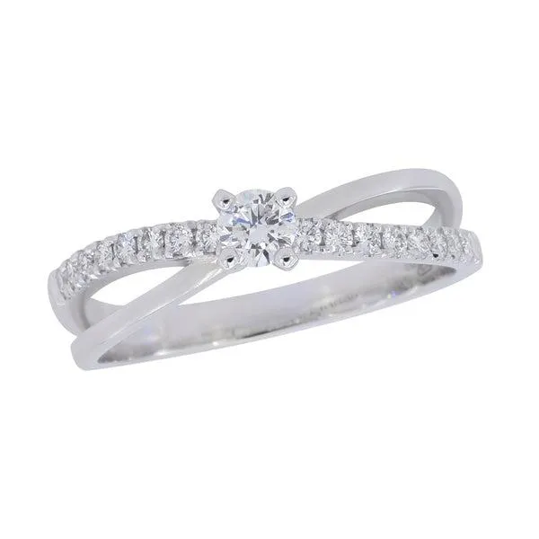 Bague or blanc sertie de diamants