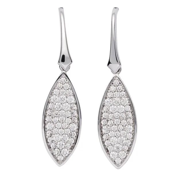 Boucle d'oreille en or blanc serties de diamants.
