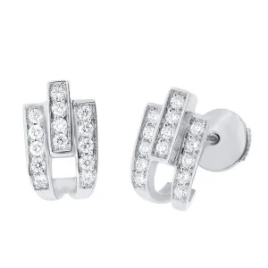 Boucles d'oreilles en or blanc serties de diamants.