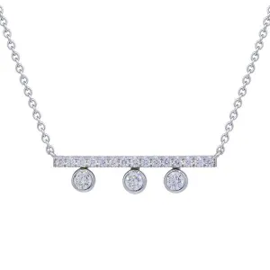 Collier en or blanc serti de diamants.