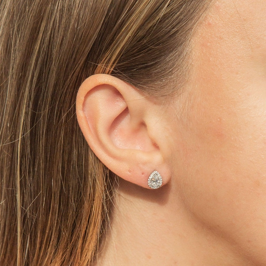 Diamonfire Sterling Silver Zirconia Teardrop Shaped Stud Earrings E5909
