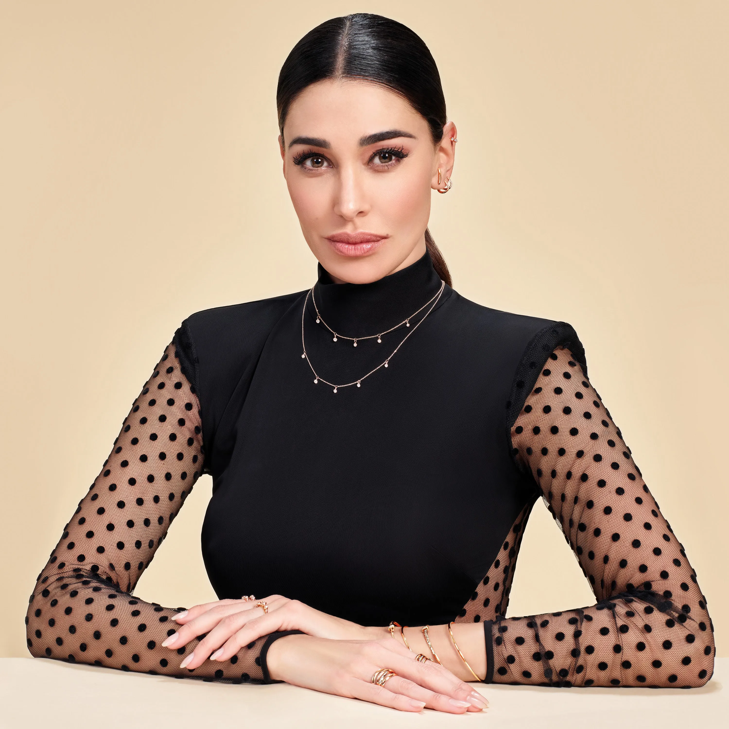 DoDo Essentials necklace with 5 diamonds