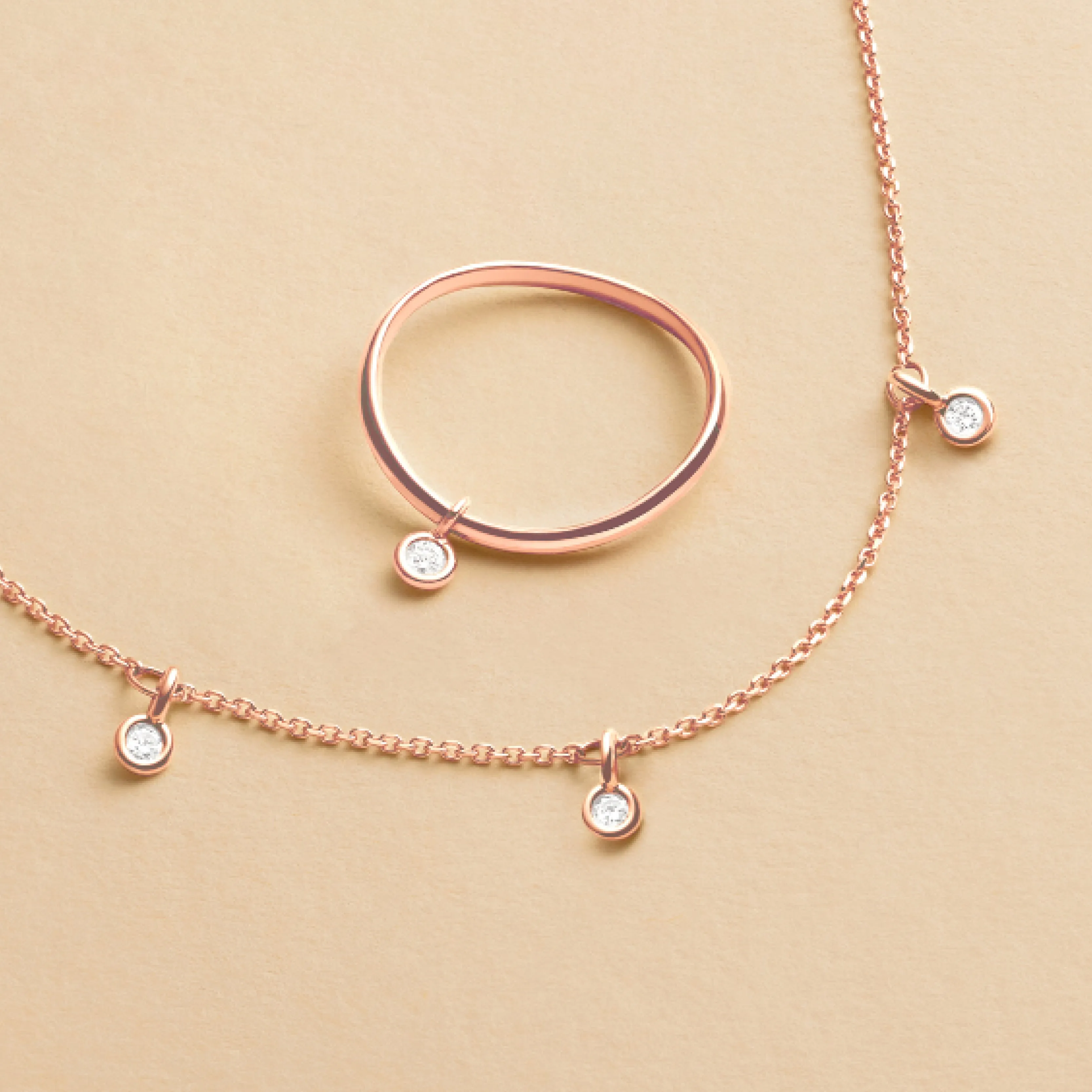 DoDo Essentials necklace with 5 diamonds