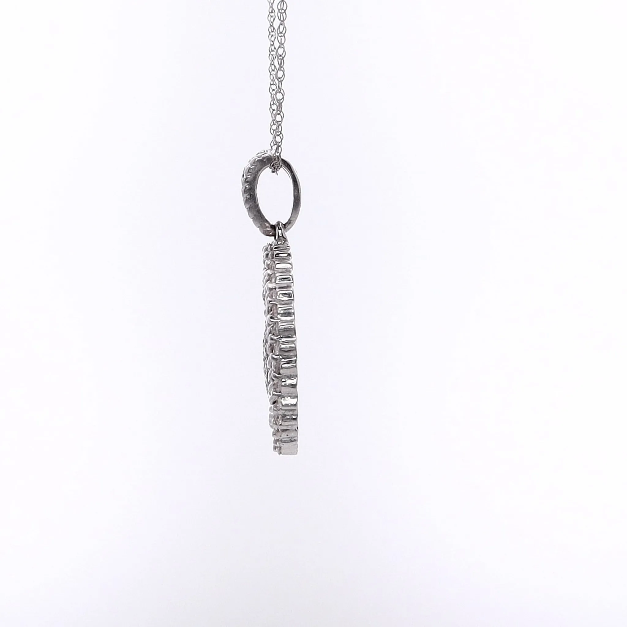 Estate 14 Karat White Gold Triple Circle Diamond Pendant Necklace