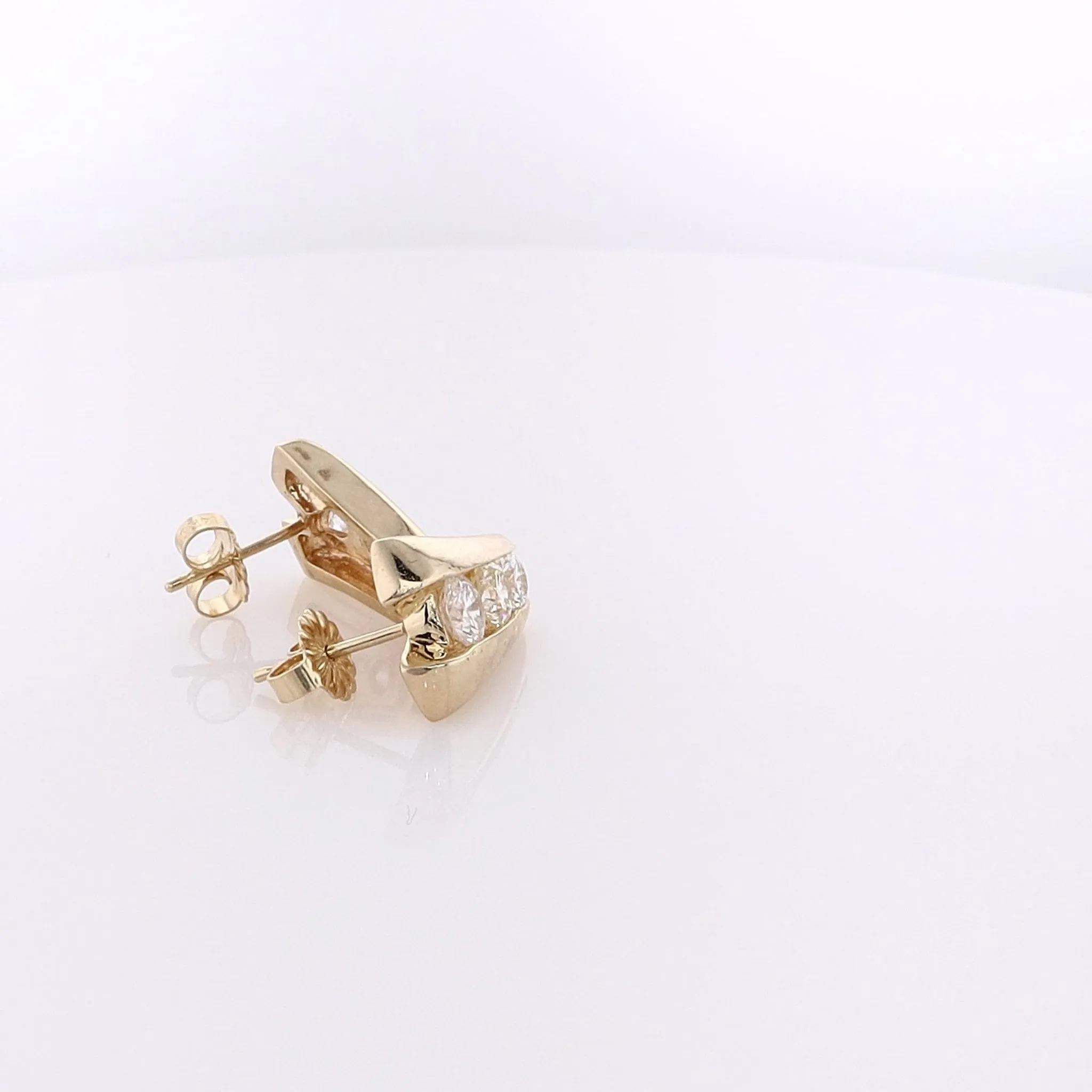 Estate 14 Karat Yellow Gold Inverted "V" Diamond Earrings