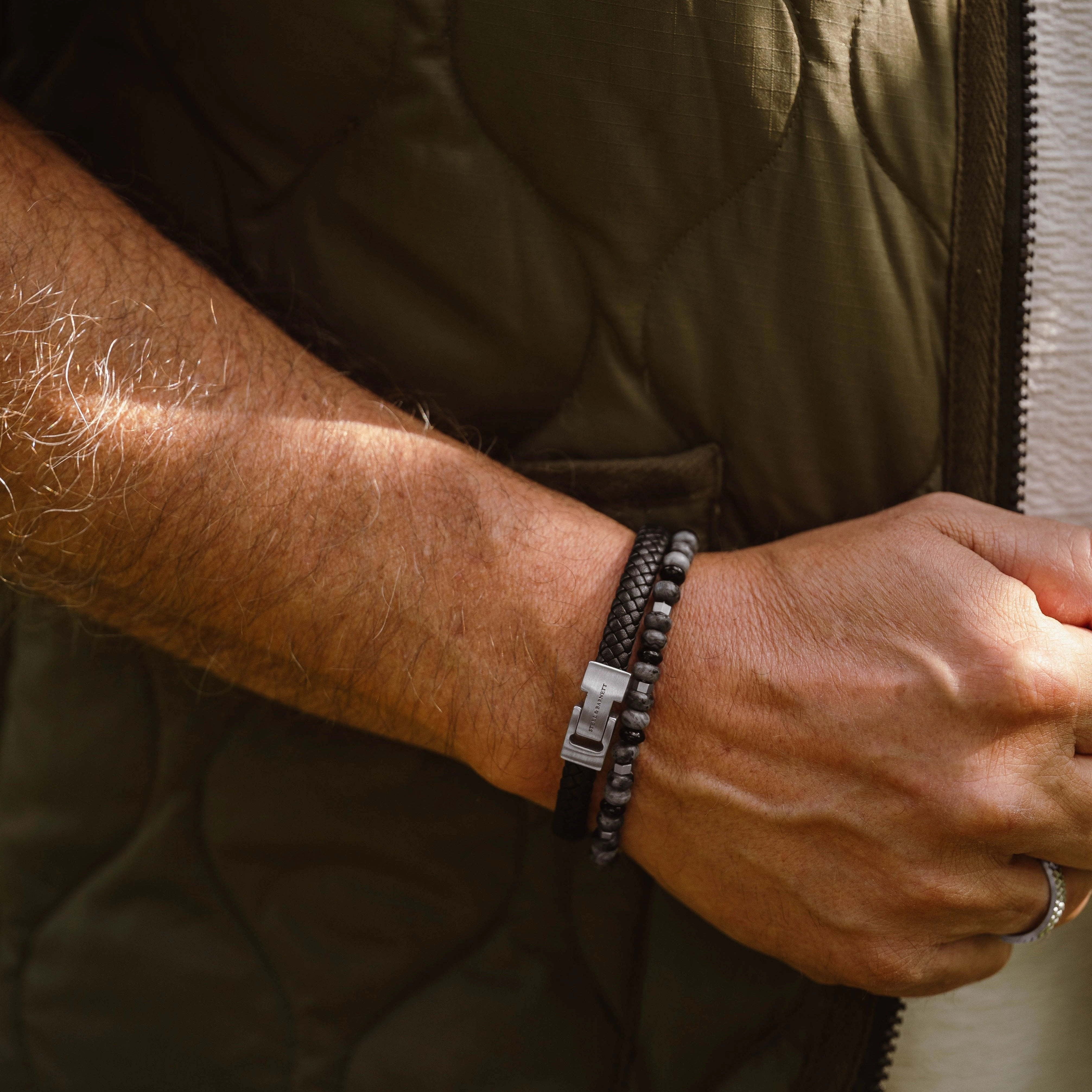 Leather Bracelet Archie Black LBA-001-45E60U-M