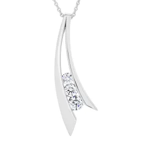 Pendentif en or blanc serti de diamants