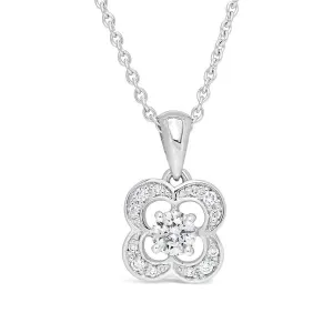 Pendentif en or blanc serti de diamants.
