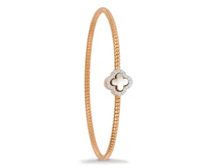 Rose gold tubo bracelet with a mother of pearl and diamond clover