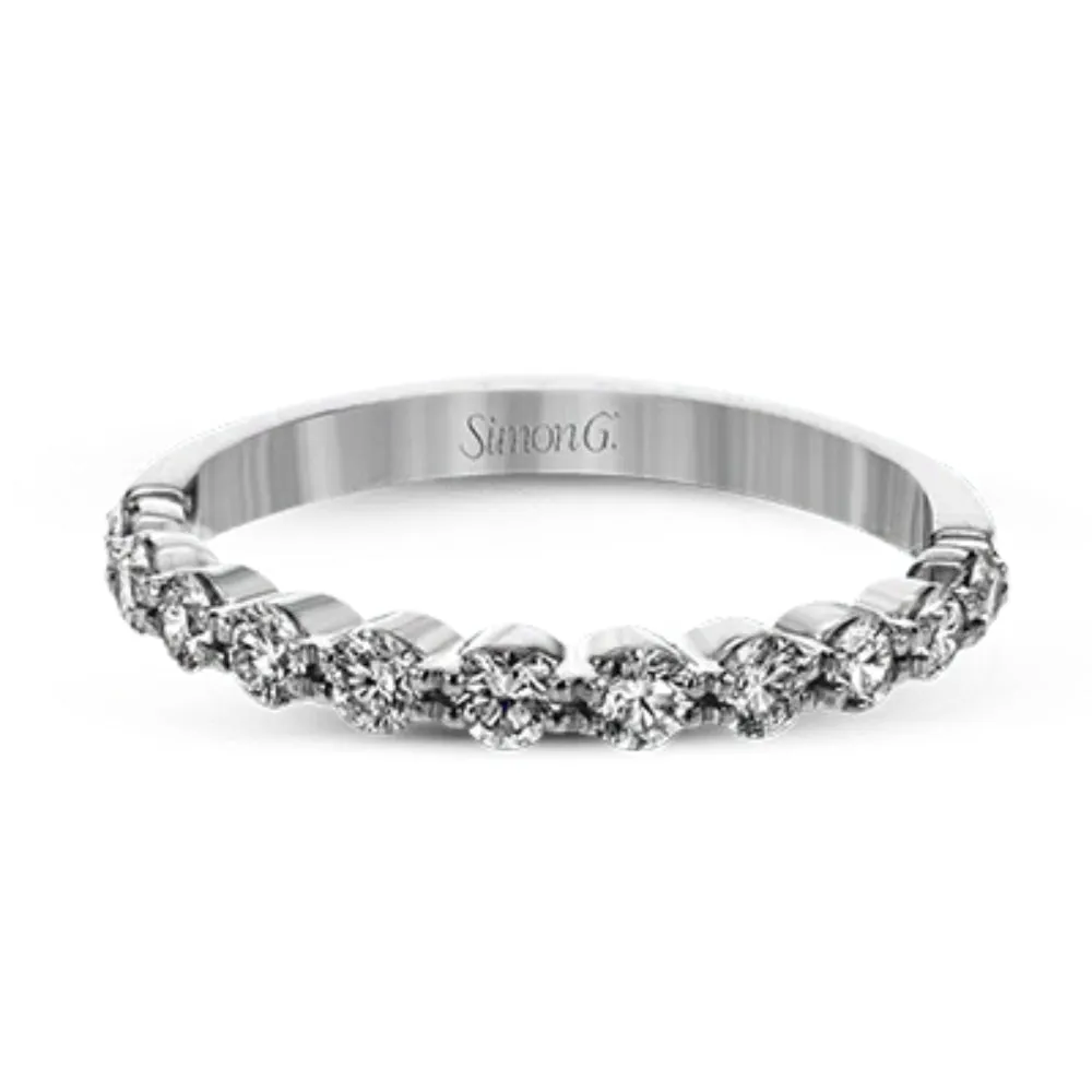 Simon G. 18k Round Cut Wedding Band Shared Prong