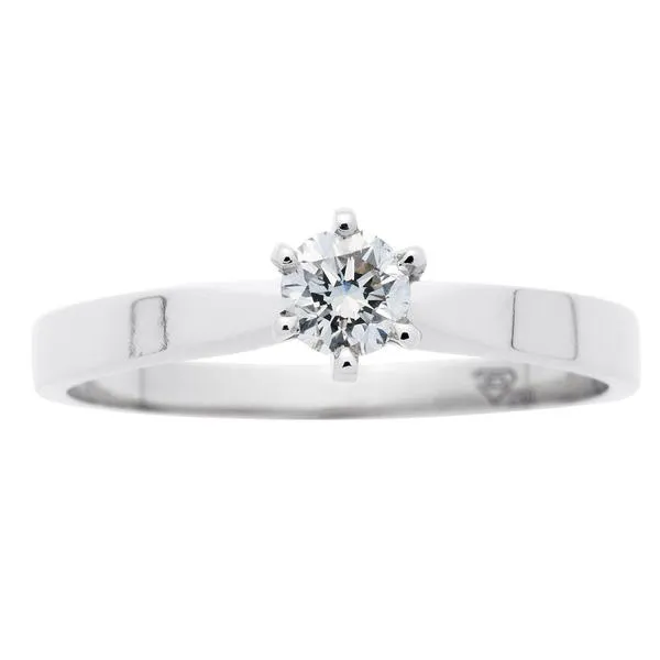 Solitaire en or blanc serti d'un diamant.