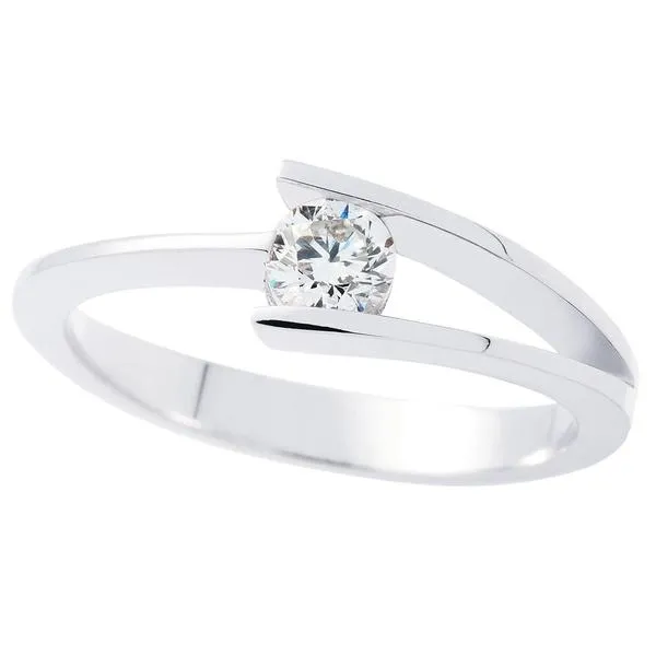 Solitaire en or blanc serti d'un diamant.
