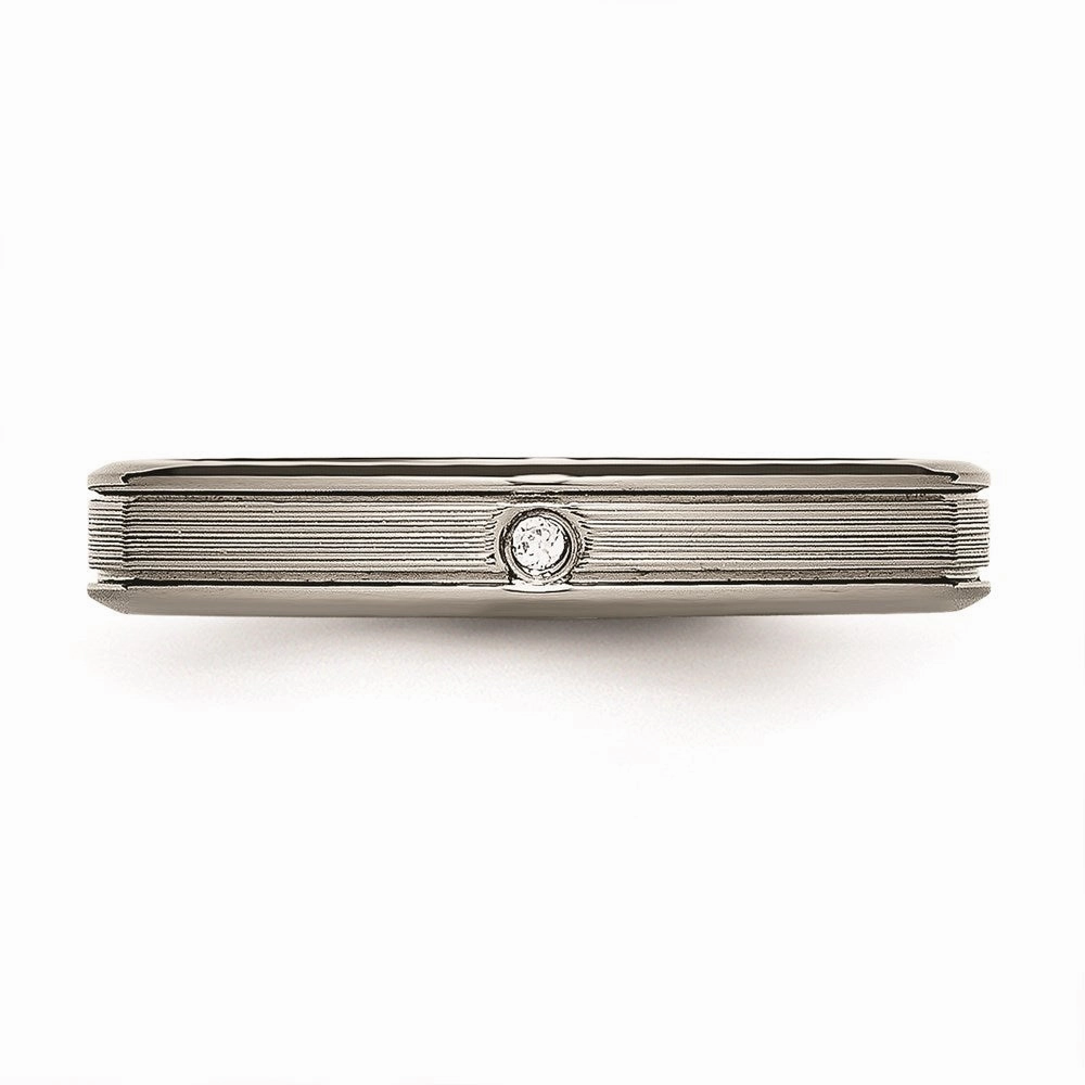 Titanium Polished Grooved Comfort Back CZ Ring | TB470