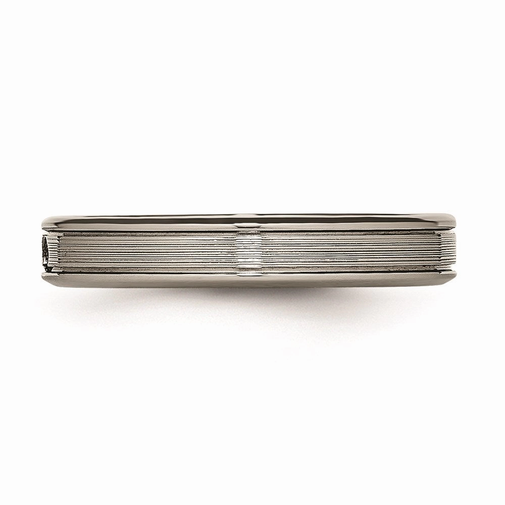 Titanium Polished Grooved Comfort Back CZ Ring | TB470