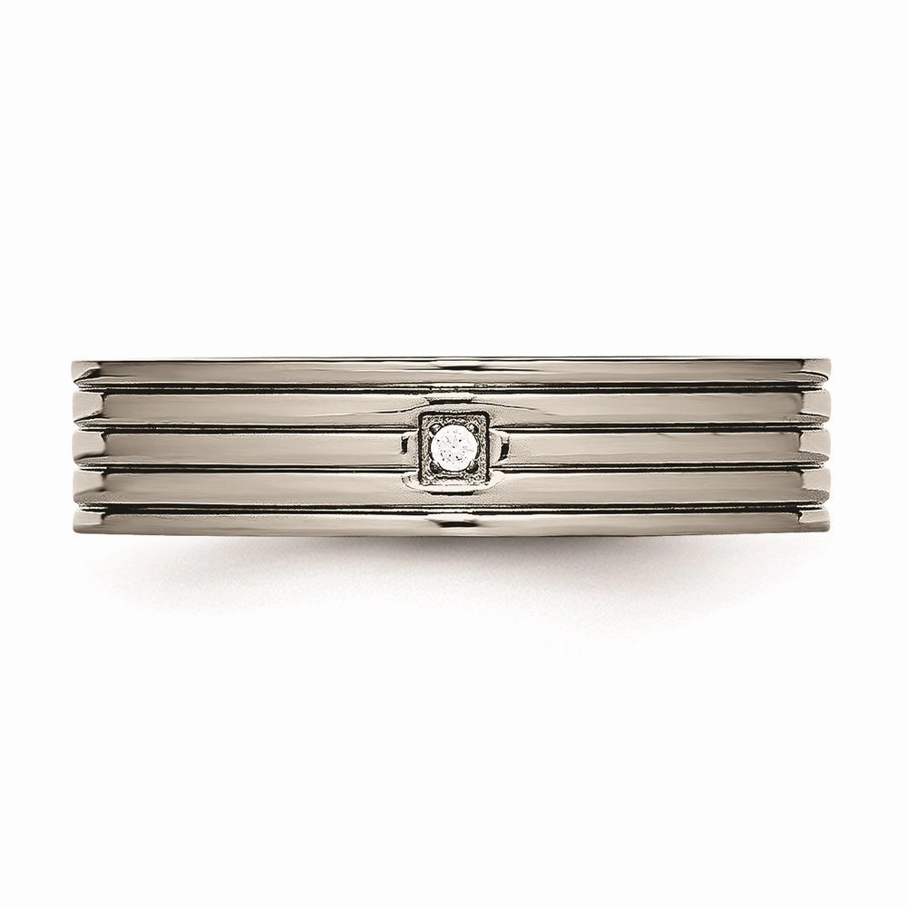Titanium Polished Grooved Comfort Back CZ Ring | TB474