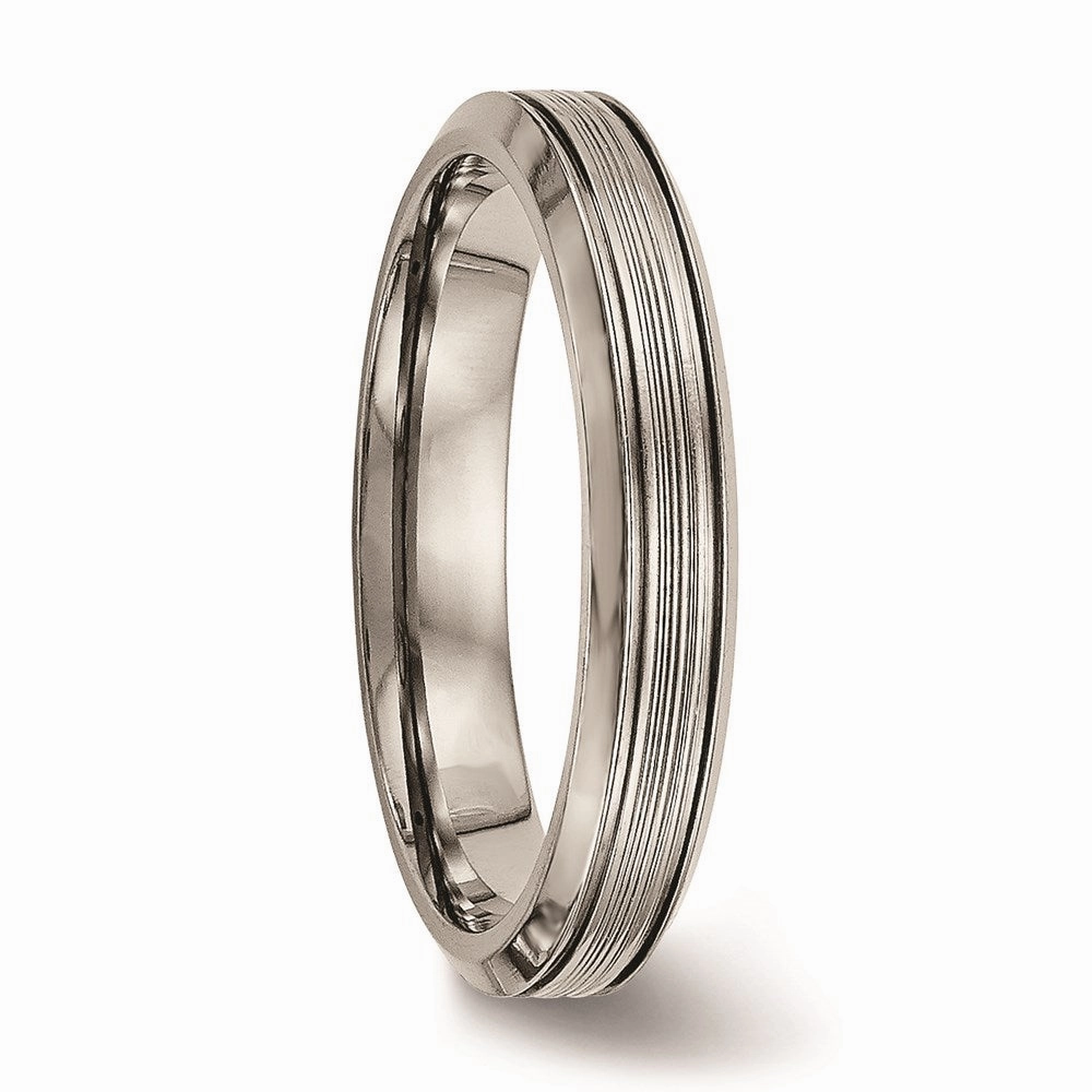 Titanium Polished Grooved Comfort Back Ring | TB469