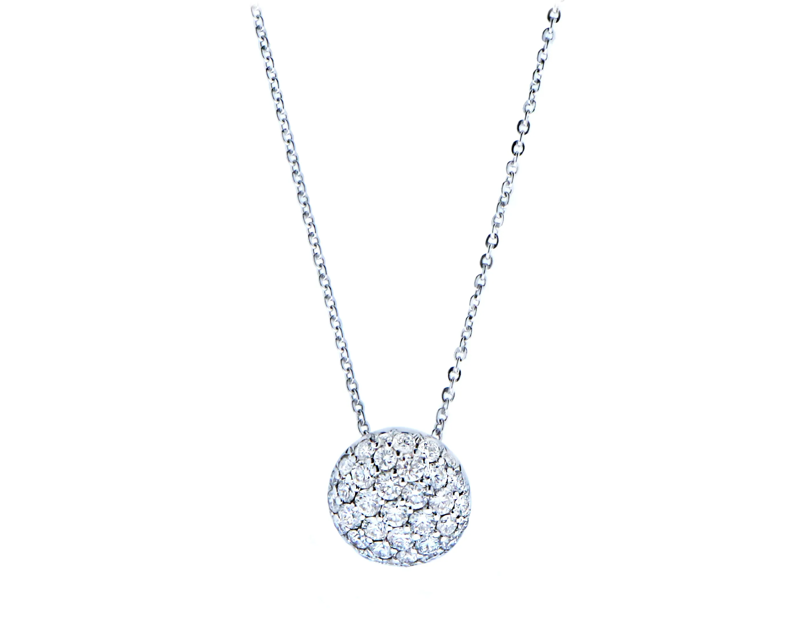 White gold necklace with a diamond pendant