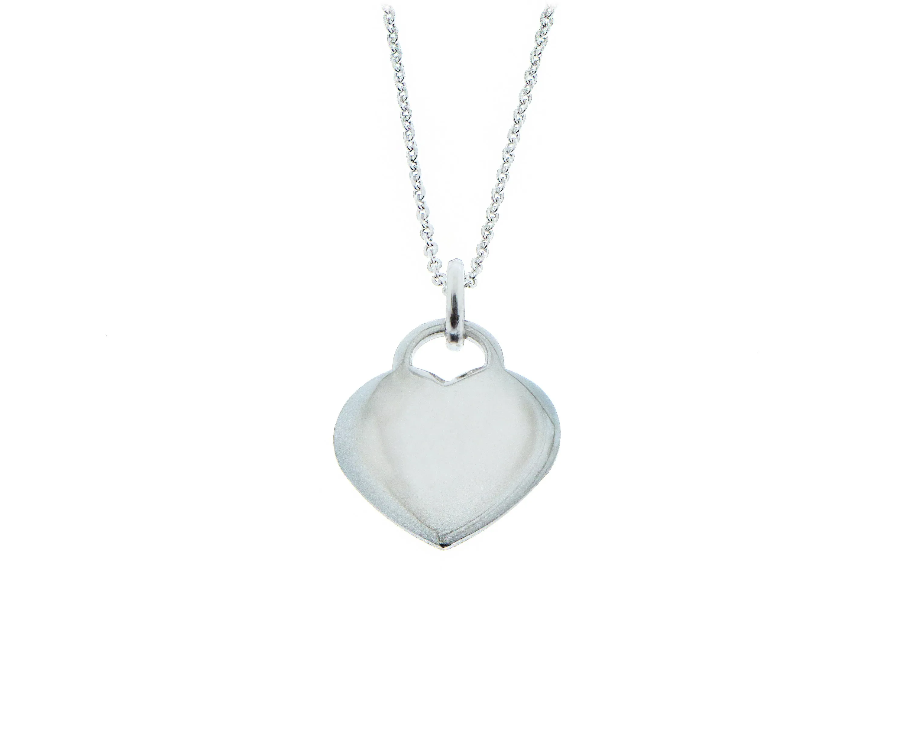 White gold necklace with a heart pendant