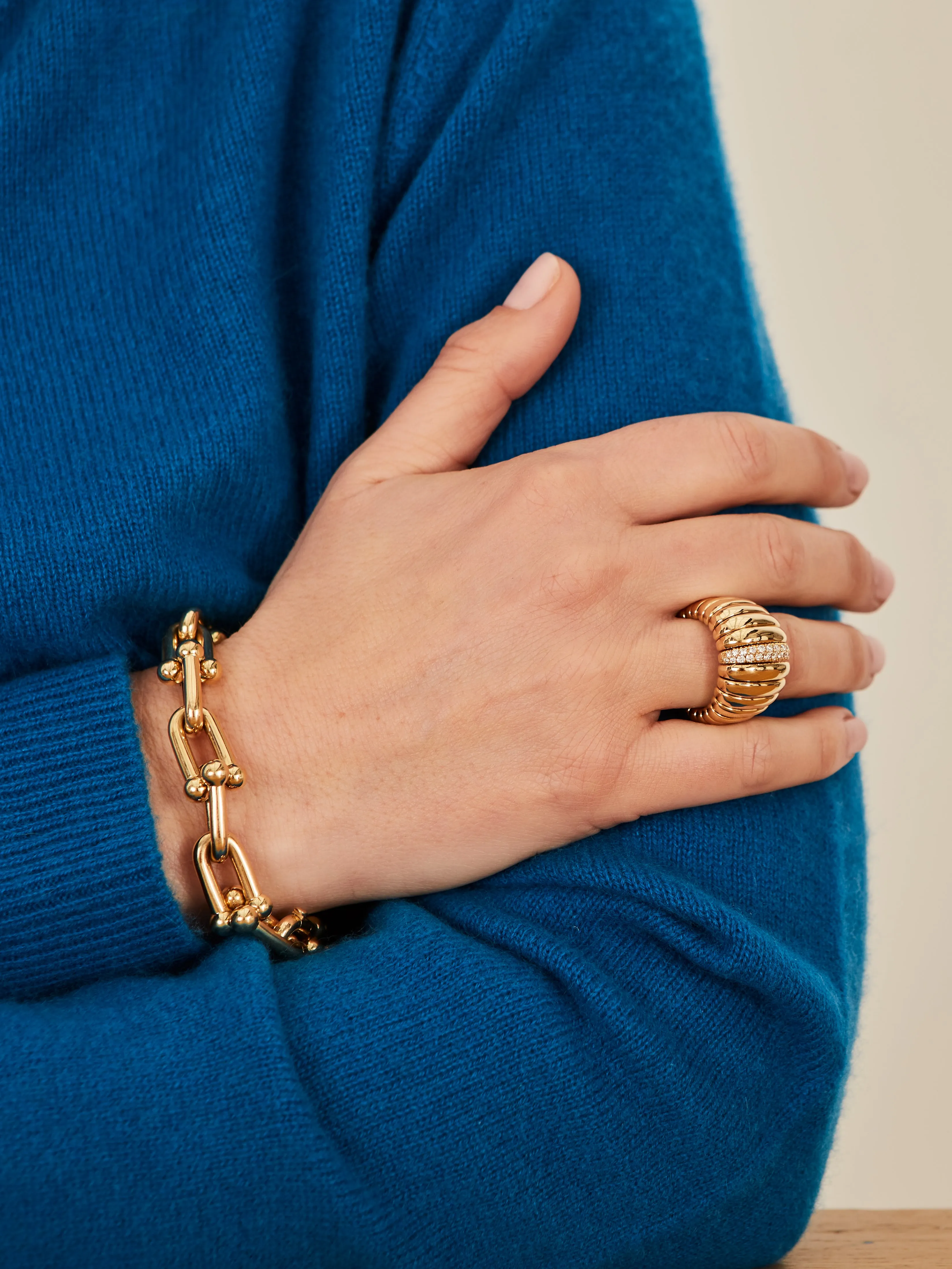 Yellow gold bracelet