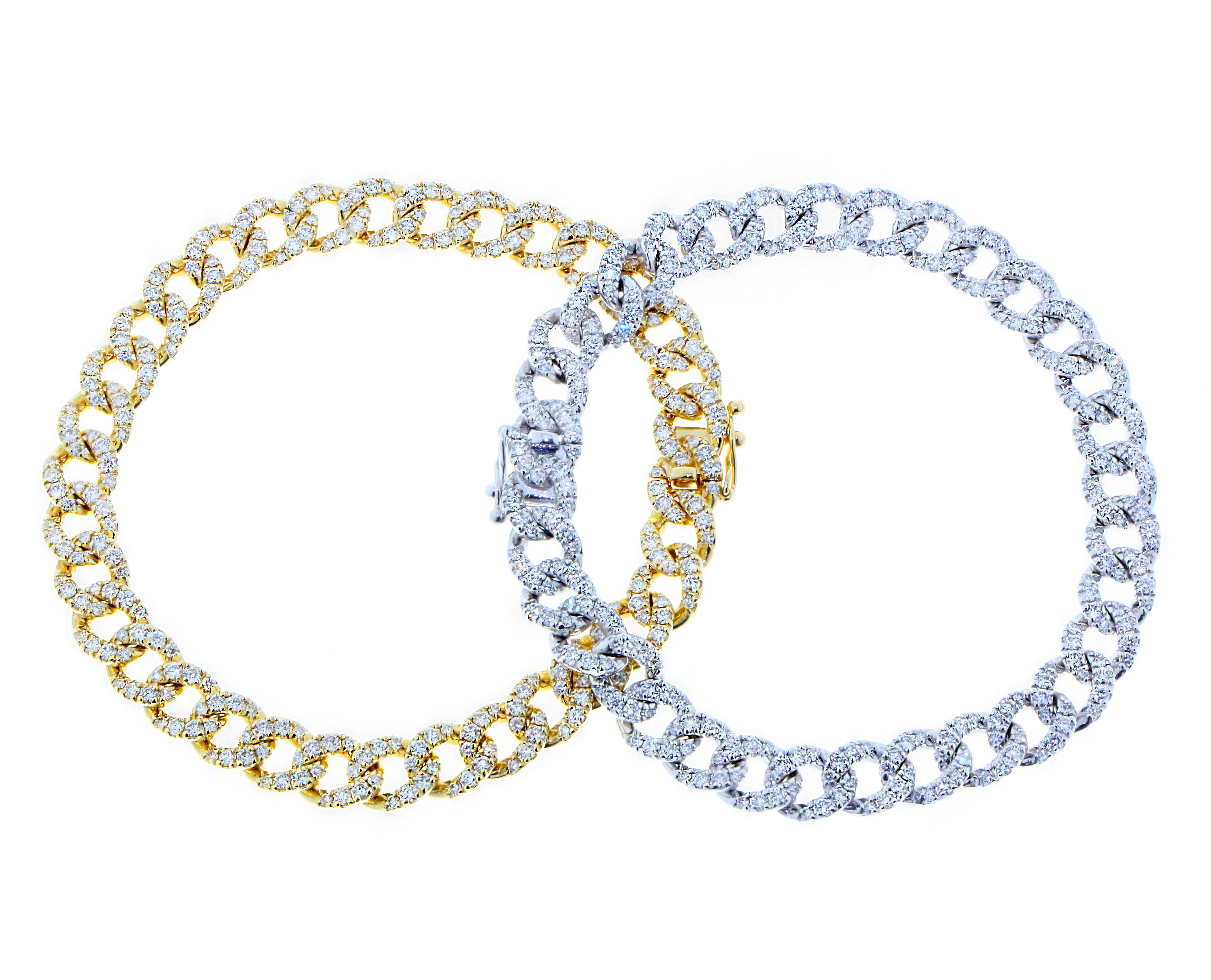 Yellow gold link bracelet with diamonds