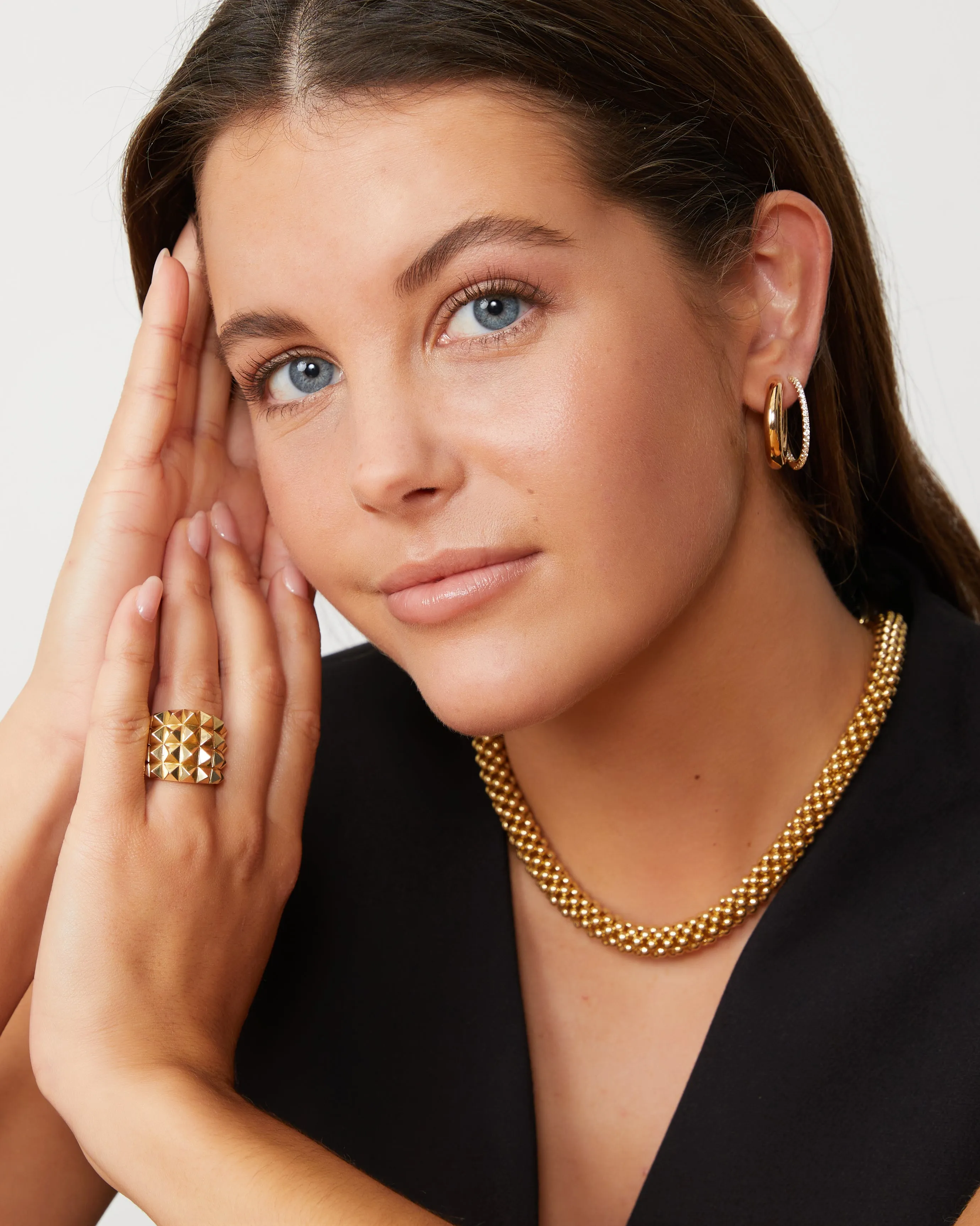 Yellow gold necklace