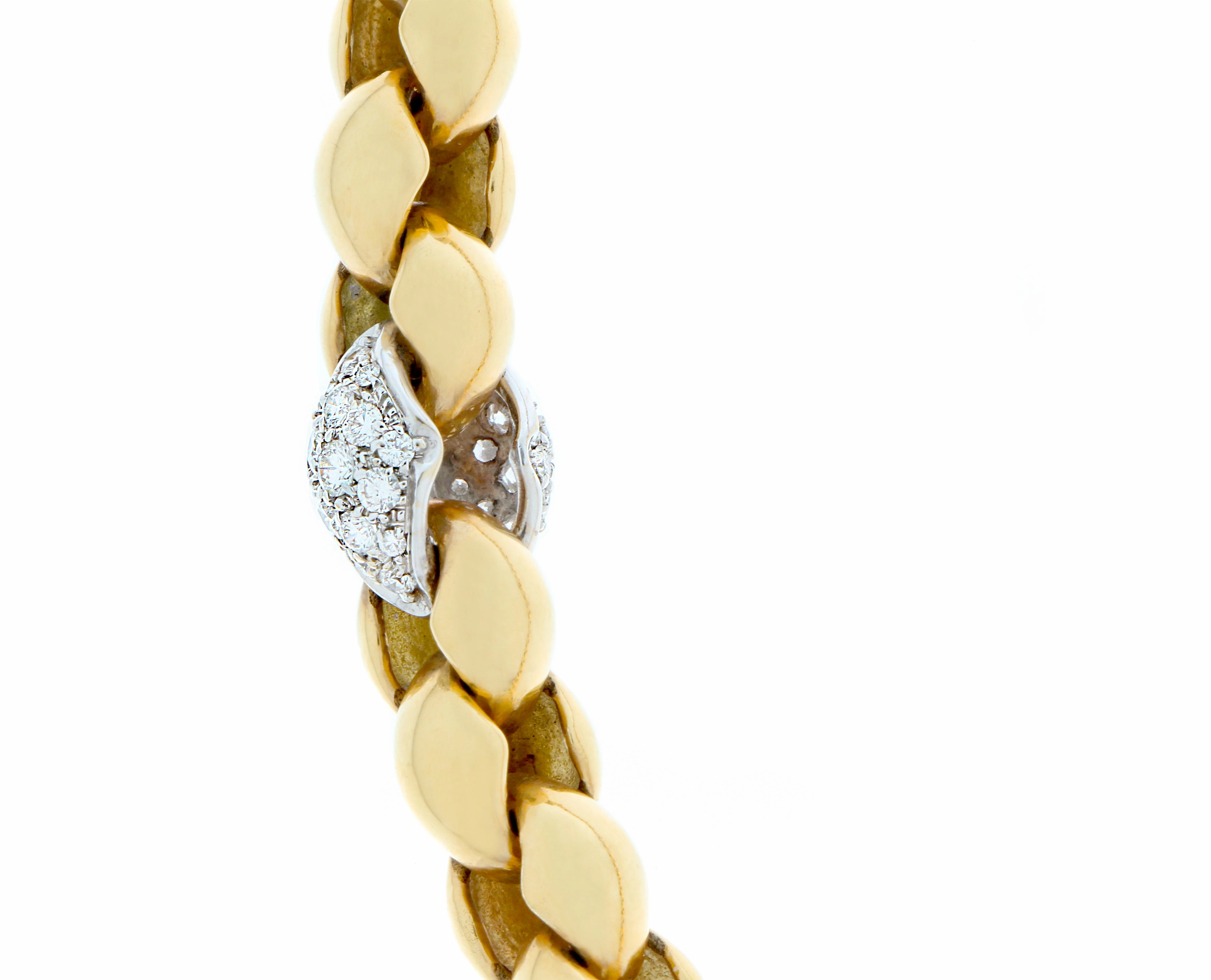 Yellow gold and diamond Pomellato necklace