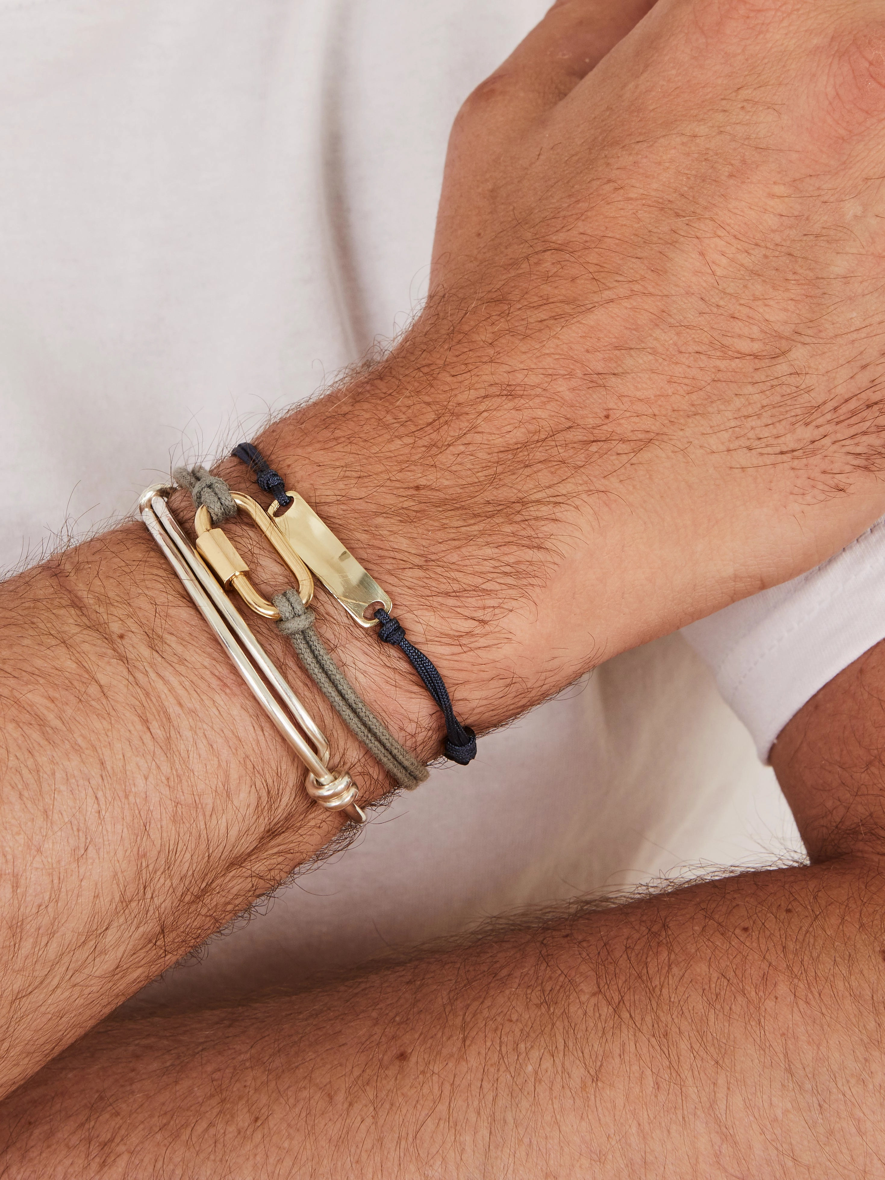 Yellow gold tag bracelet